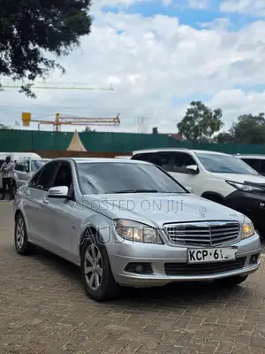 Mercedes-Benz C180 2011 Silver