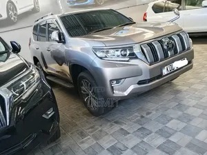 Toyota Land Cruiser Prado 2.8 2018 Gold