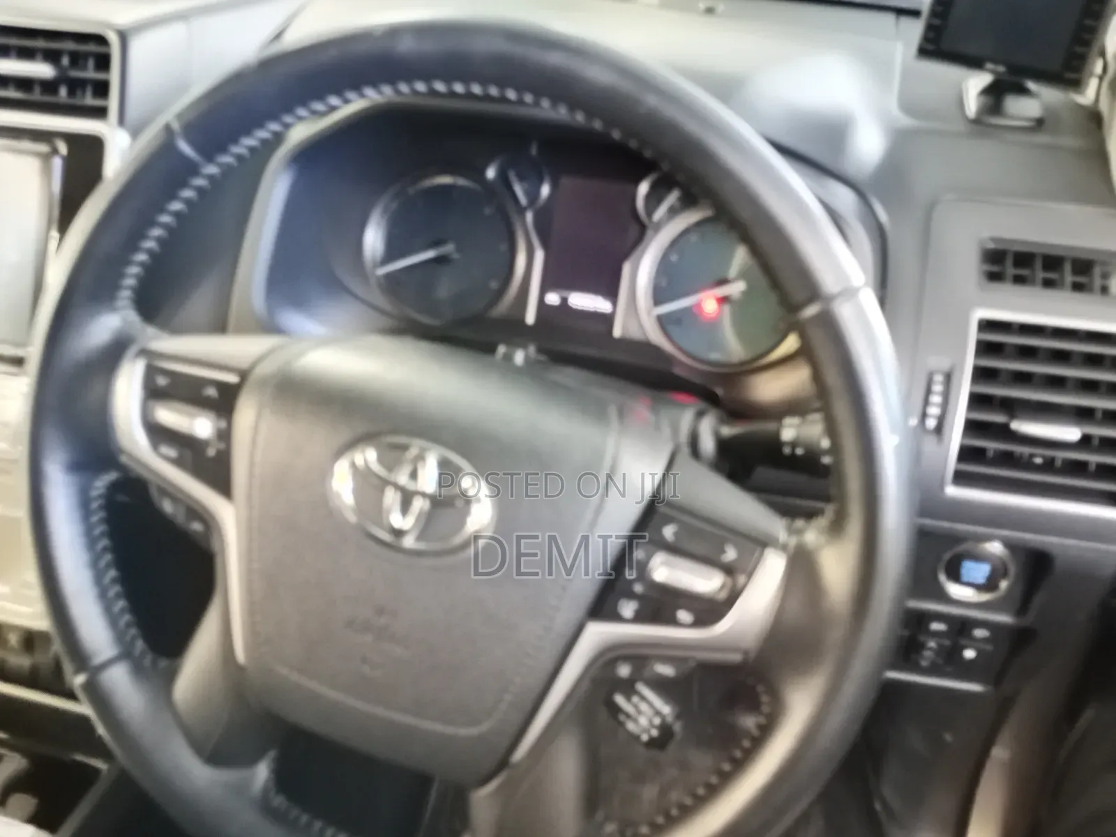 Toyota Land Cruiser Prado 2.8 2018 Gold