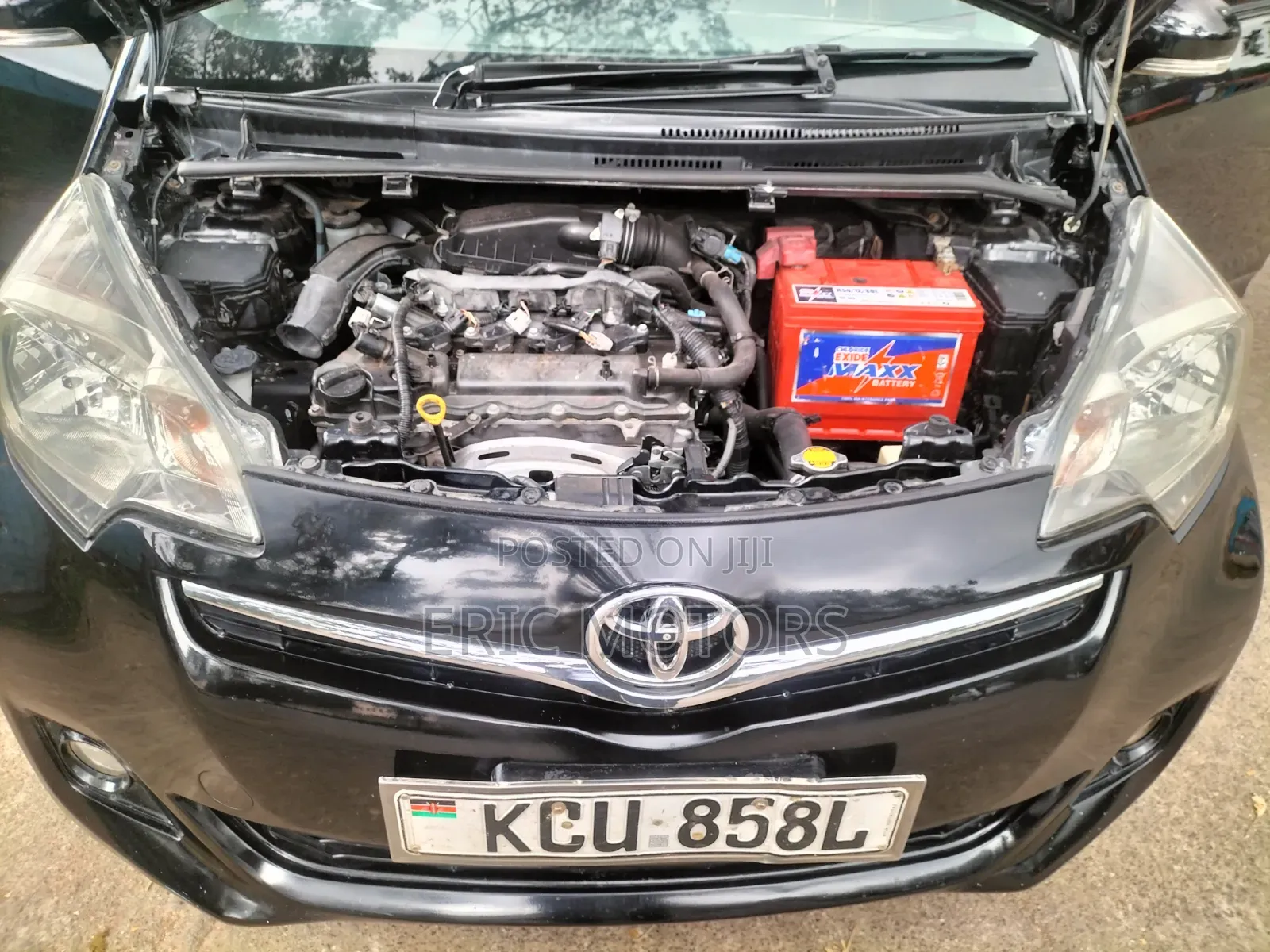 Toyota Ractis 2012 Black