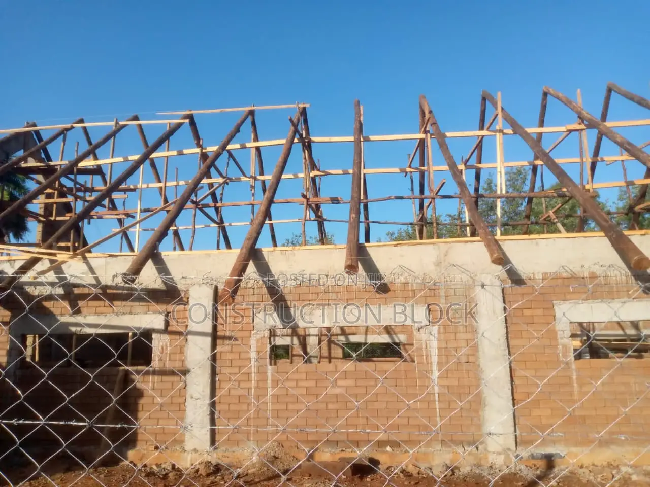 Makiga Interlocking Brick Machines