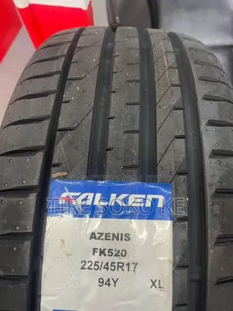 225/45r17 Falken Azenis Fk520 (Made in Japan )