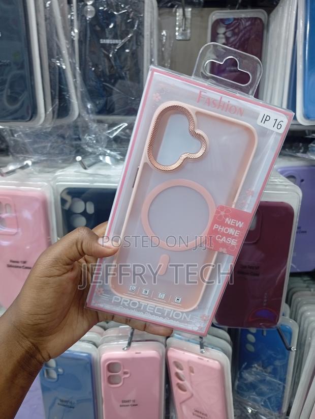 iPhone 16 Metallic Pink Camera Ring and a Magsafe Case - thumbnail 2