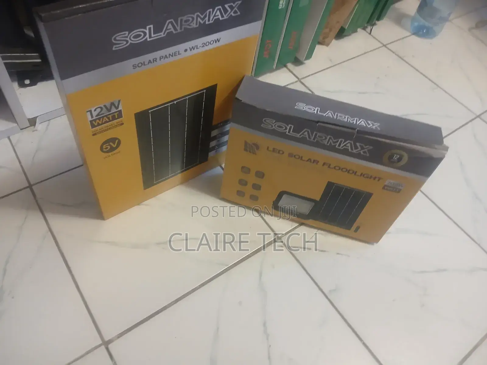 Solarmax 200w Led Solar Floodlight With High-Capacity Battery