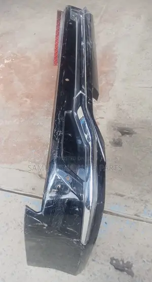 Rear Bumper Skirting Kit Land Cruiser V8 200 Series