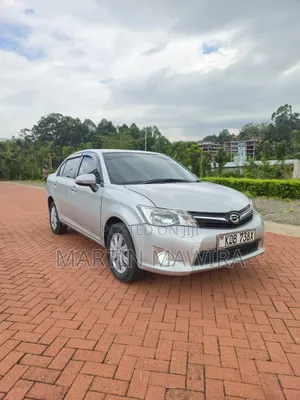 Toyota Axio 2014 Silver