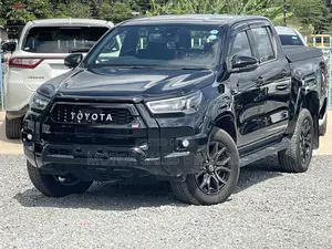Toyota Hilux Revo Double Cab Deisel 2.8 AWD 2022 Black