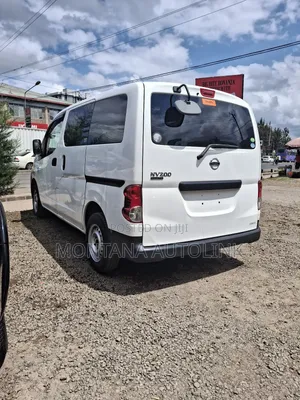 Nissan NV200 2018 White
