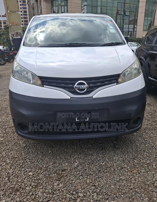 Nissan NV200 2018 White - thumbnail 5