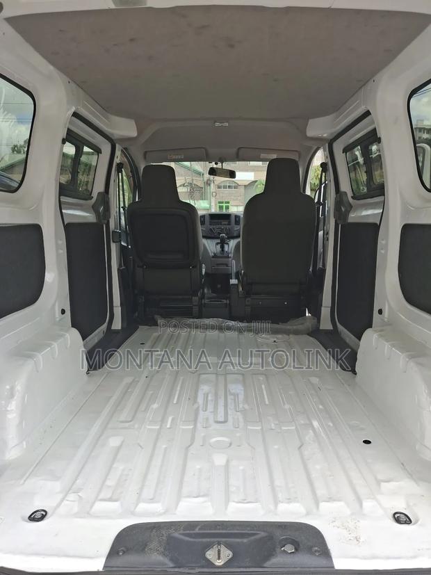 Nissan NV200 2018 White - thumbnail 8