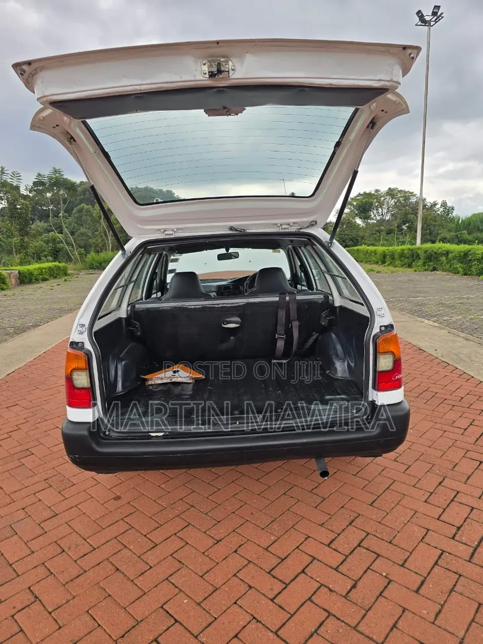 Toyota Corolla 2002 White