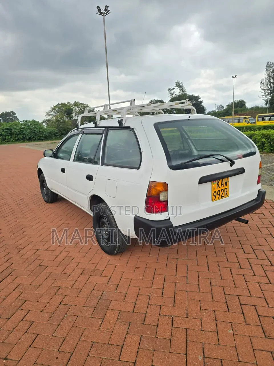 Toyota Corolla 2002 White