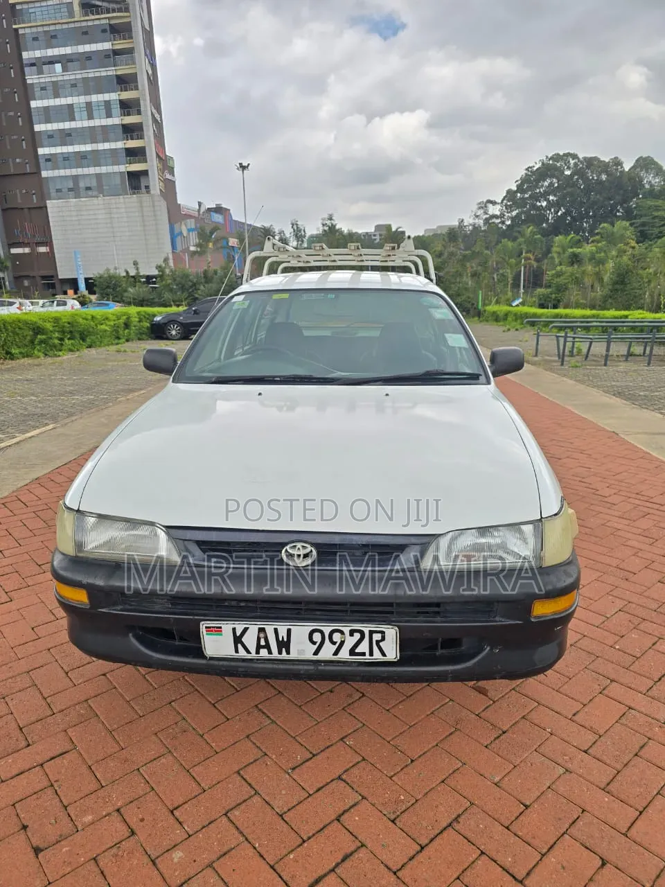 Toyota Corolla 2002 White