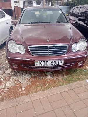 Mercedes-Benz C200 1999 Maroon