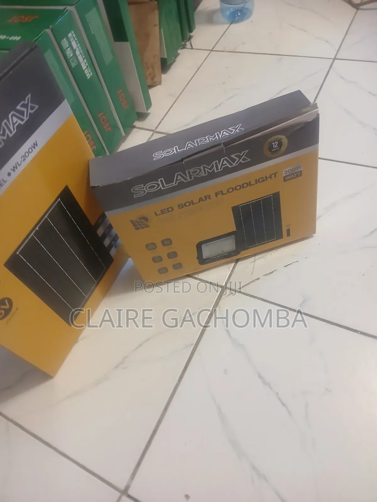 Solarmax 200w Garden and Compound Solar Floodlight