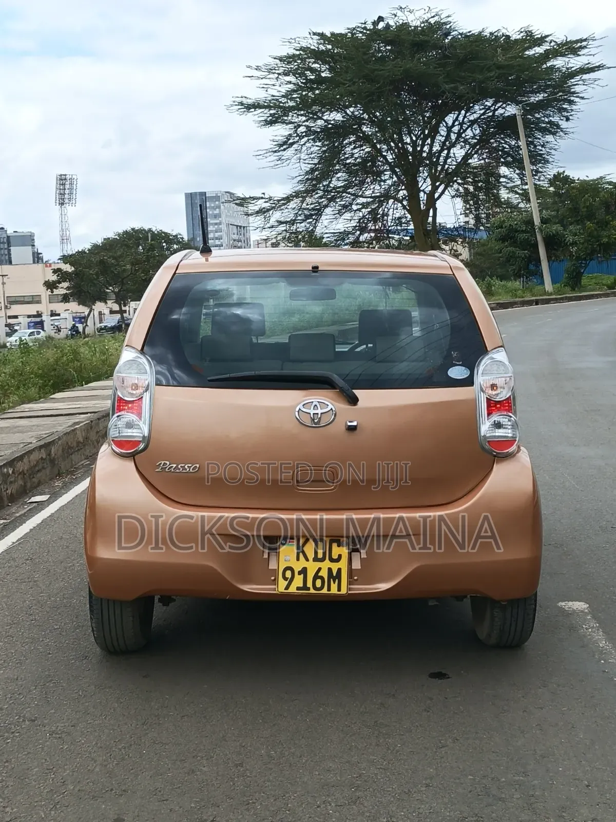 Toyota Passo 2013 Orange