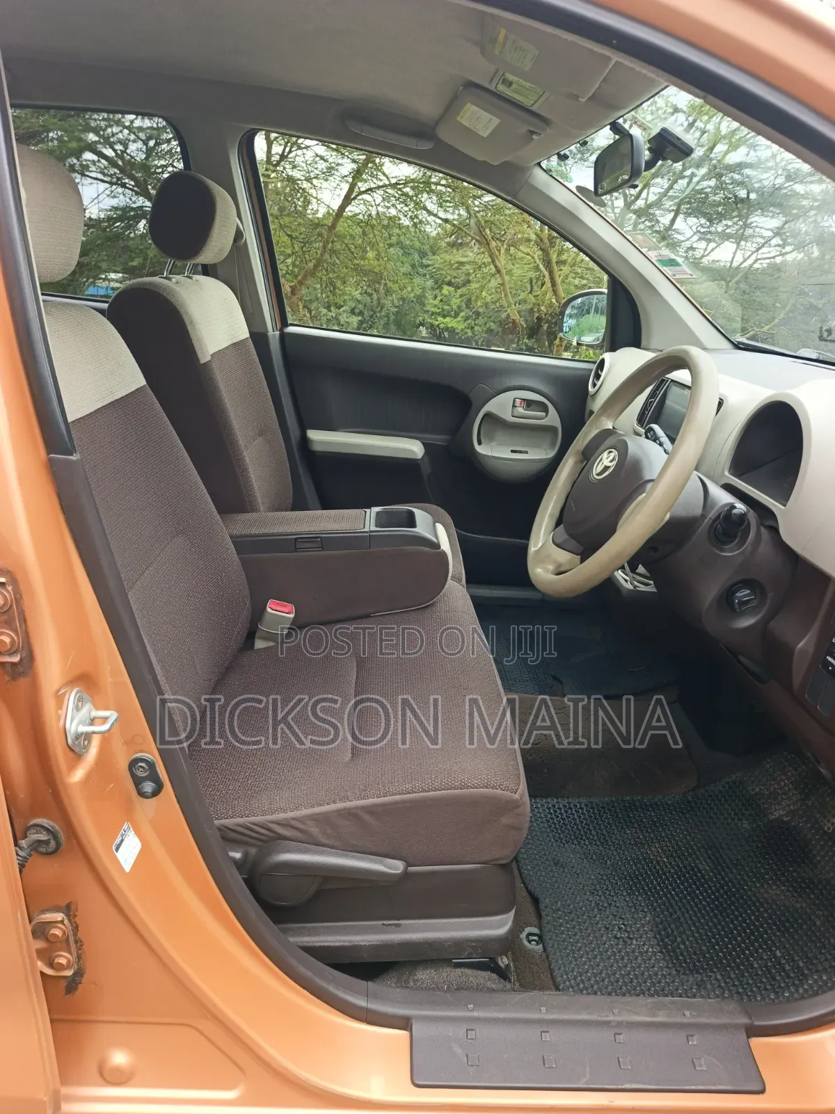 Toyota Passo 2013 Orange