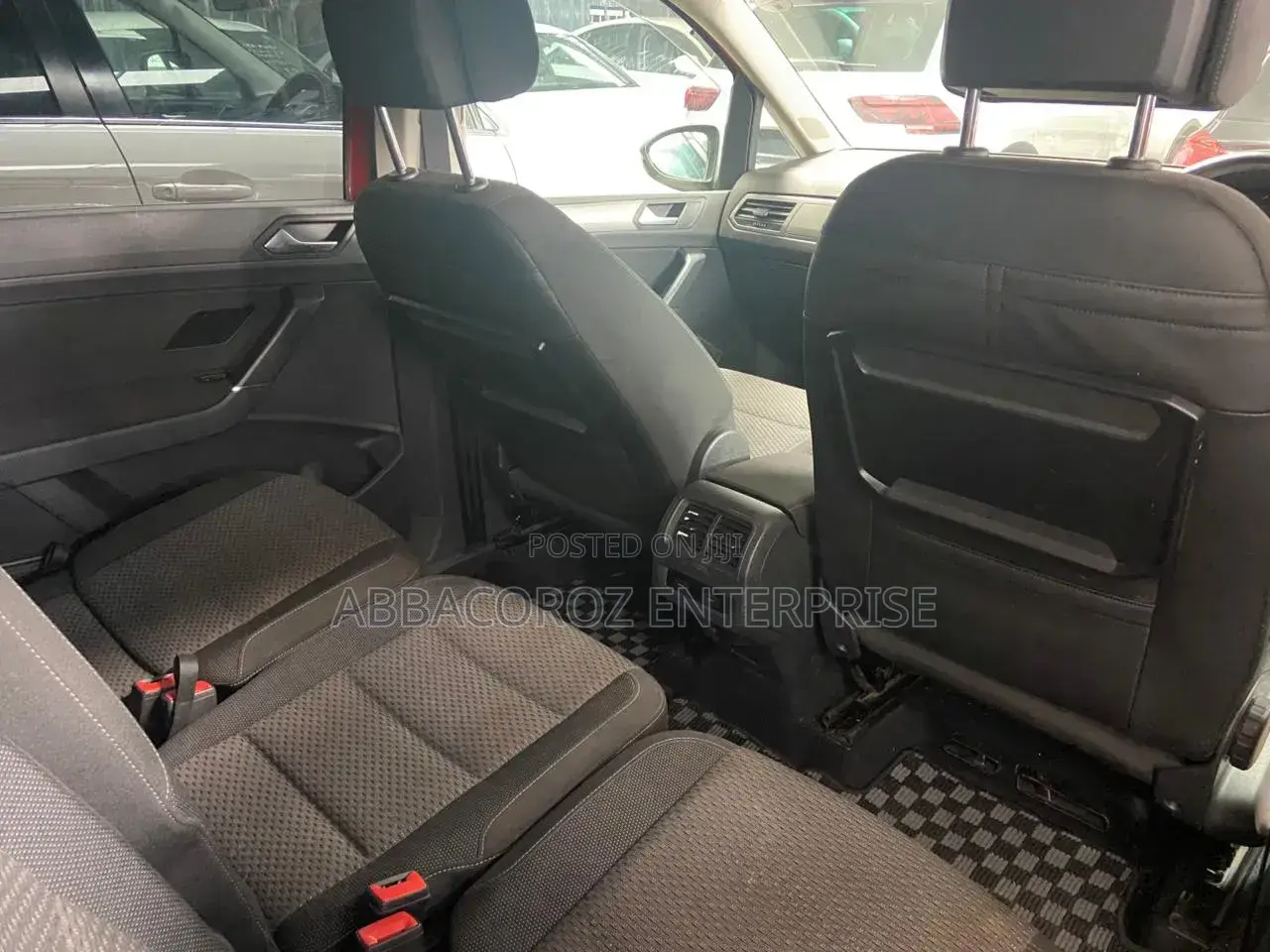 Volkswagen Touran 2018 Orange