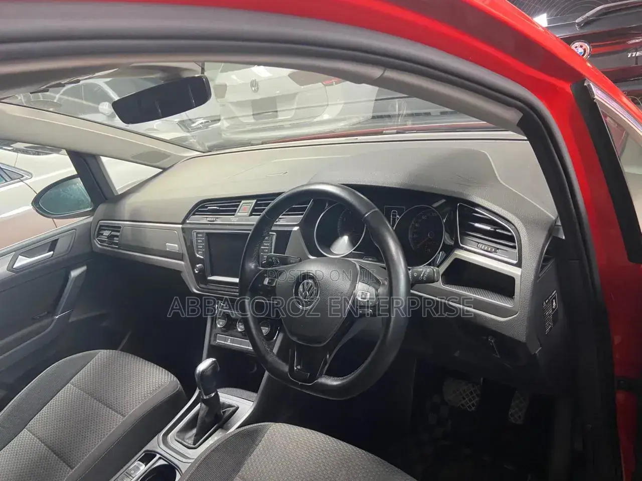 Volkswagen Touran 2018 Orange