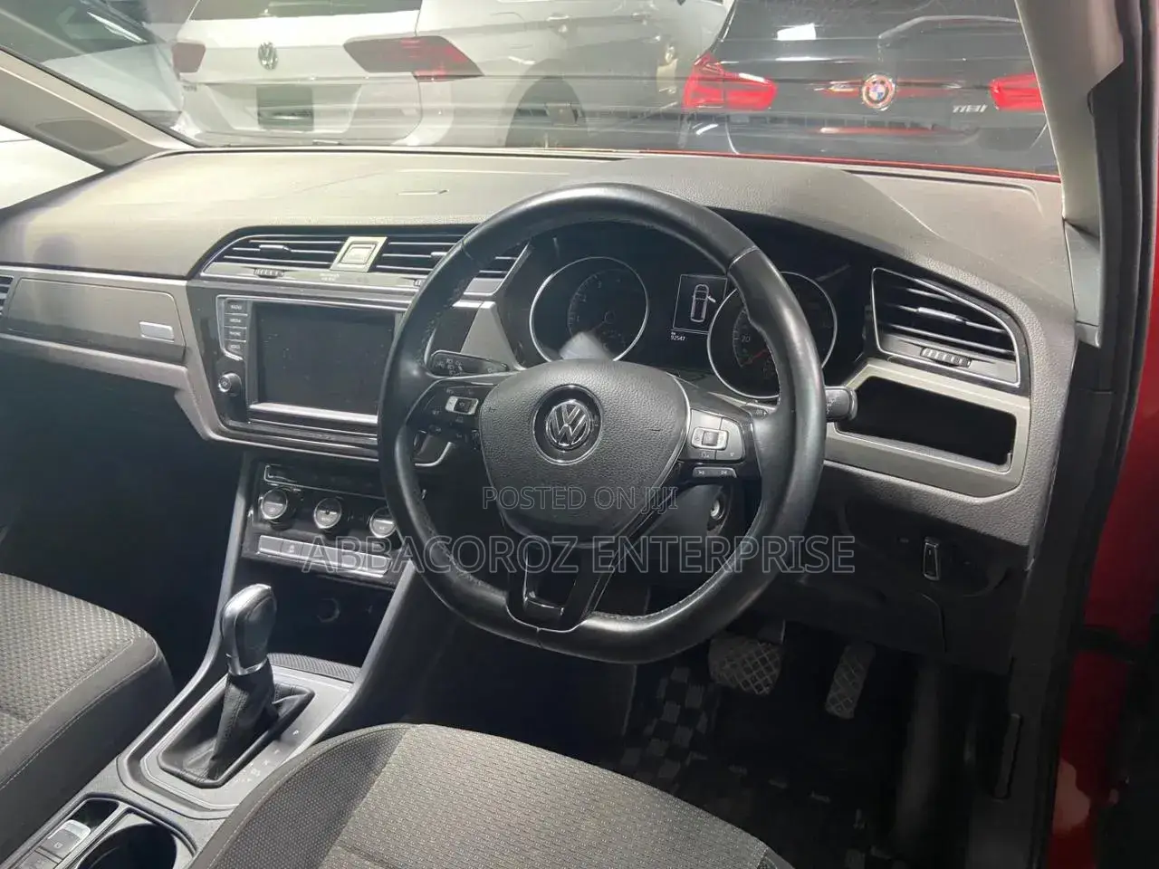 Volkswagen Touran 2018 Orange