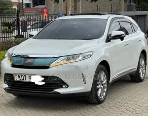 Toyota Harrier 2018