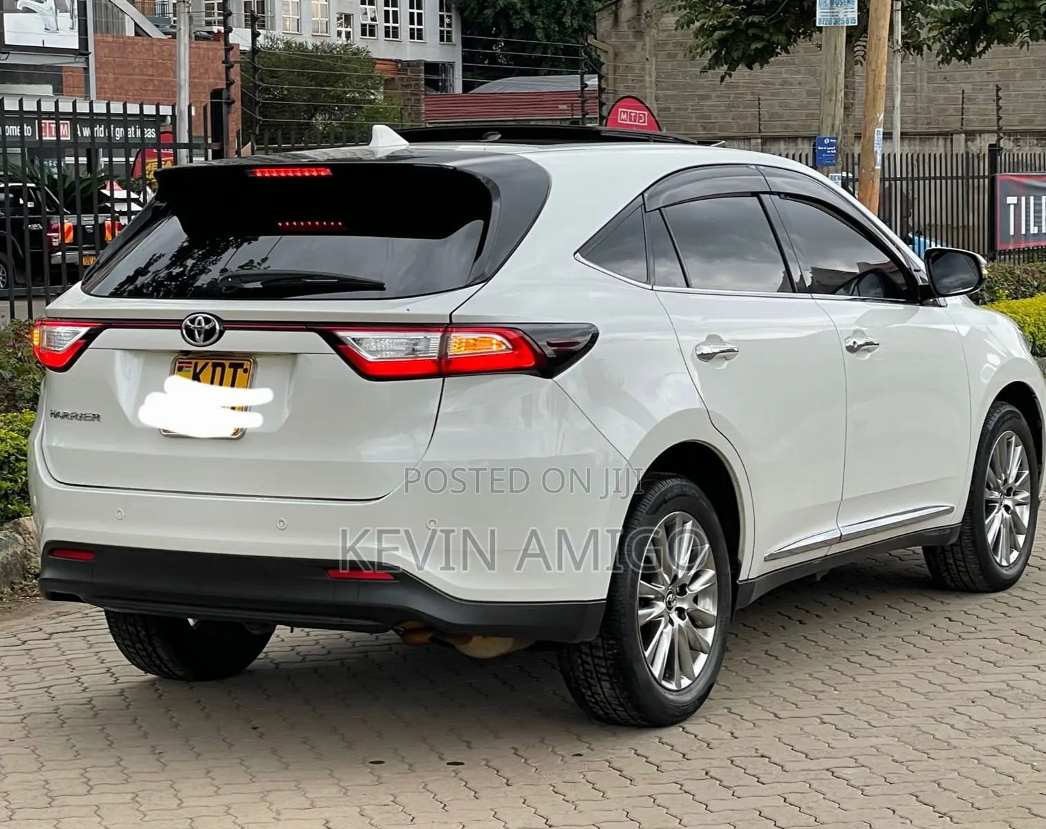 Toyota Harrier 2018