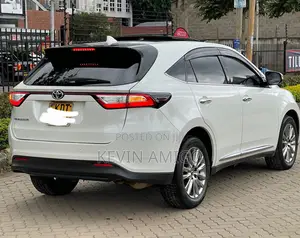 Toyota Harrier 2018