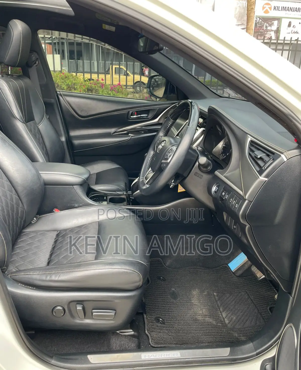 Toyota Harrier 2018
