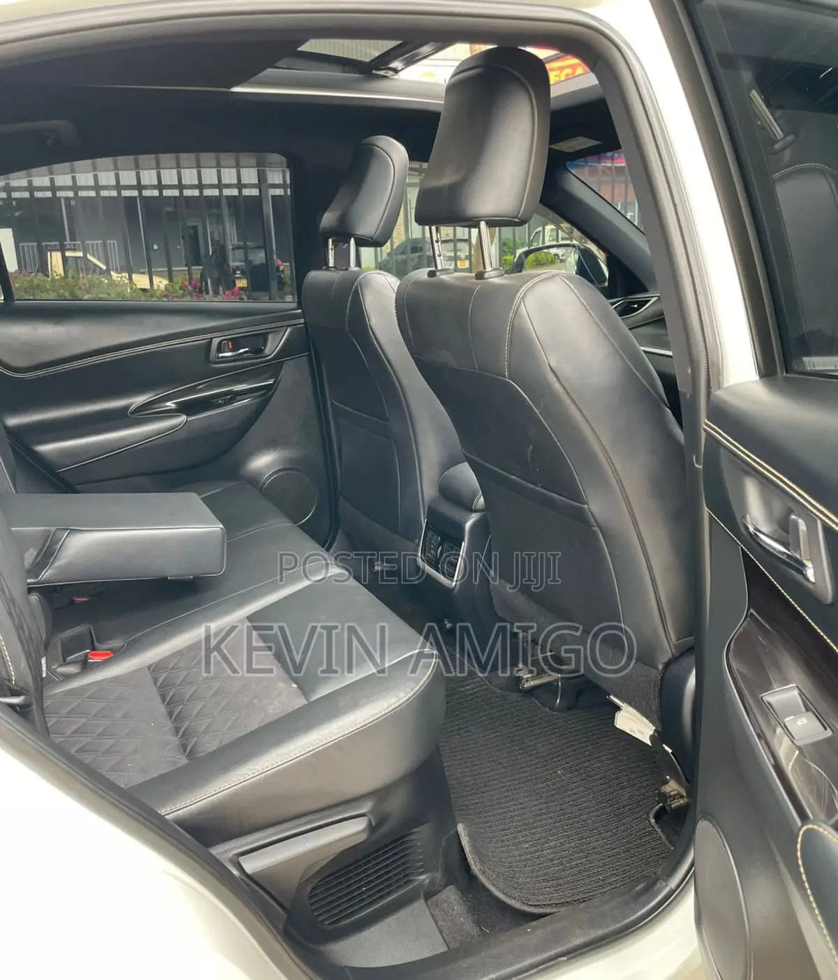 Toyota Harrier 2018