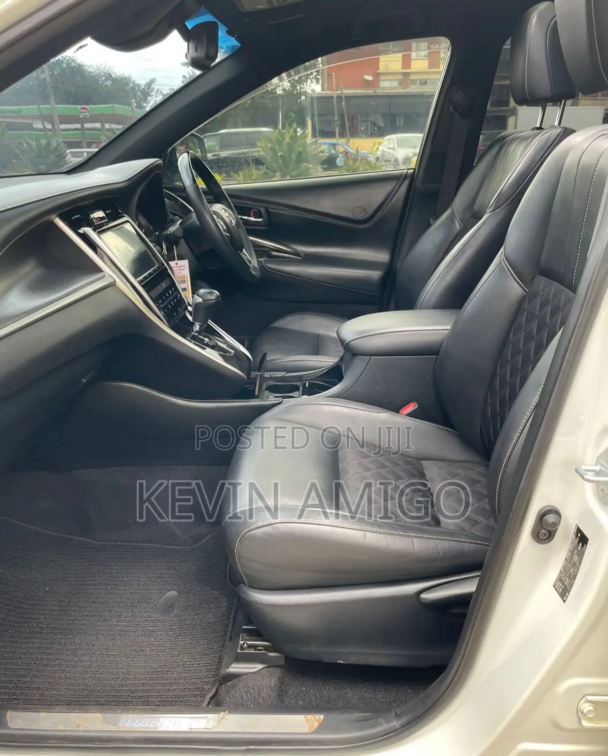 Toyota Harrier 2018