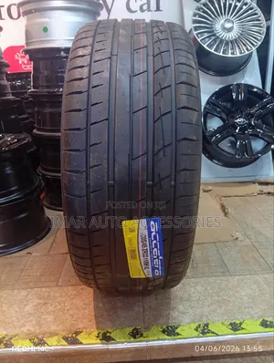 Accelera 305/45r22 Tire - Premium Low-Profile Sport Suv Radial