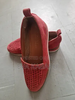 Shoes, Comfortable, Size 39. Maroon and Brown.
