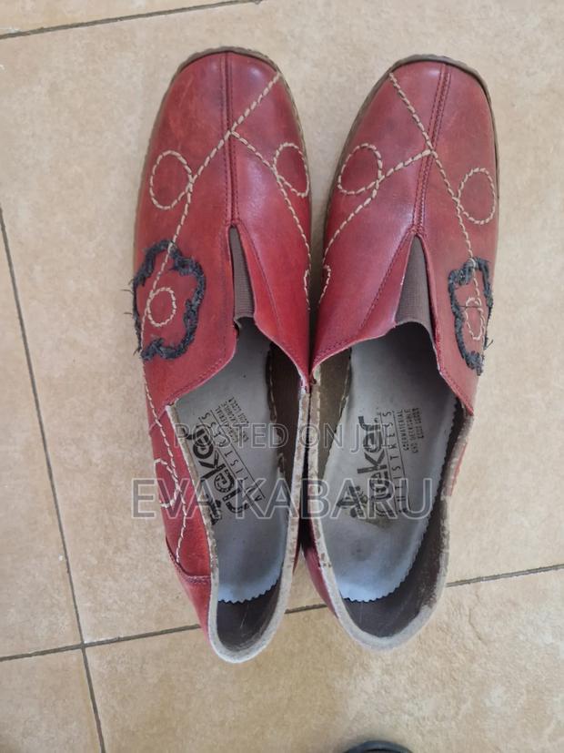 Shoes, Comfortable, Size 39. Maroon and Brown. - thumbnail 5