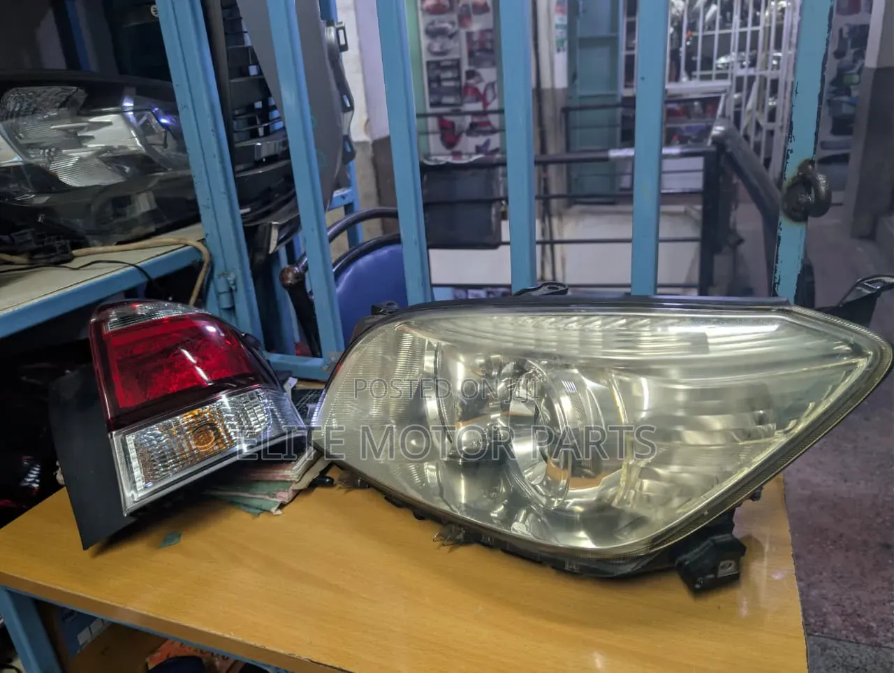 Toyota Rav4 Aca31 Headlight