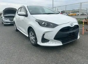 Toyota Yaris 2020 Pearl