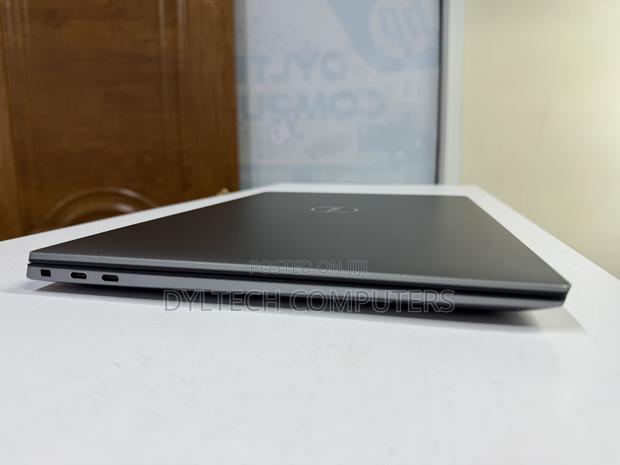 Laptop Dell Precision 5570 16GB Intel Core i7 SSD 512GB - thumbnail 4