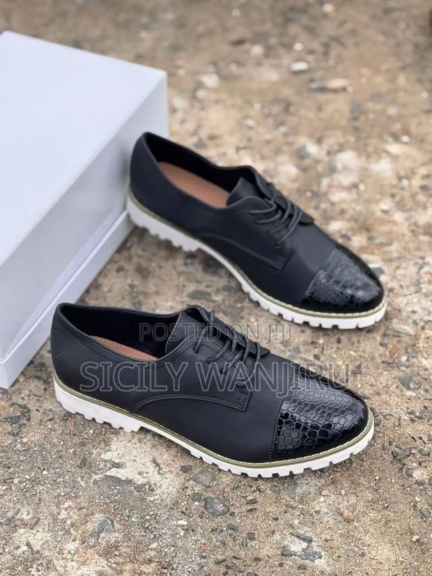 Women Brogues - thumbnail 2