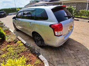 Toyota Corolla Fielder 2013 Silver