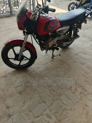 Bajaj Boxer 150 UG 2024 Red