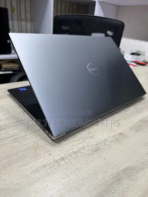 Laptop Dell Precision 5560 16GB Intel Core i7 SSD 512GB