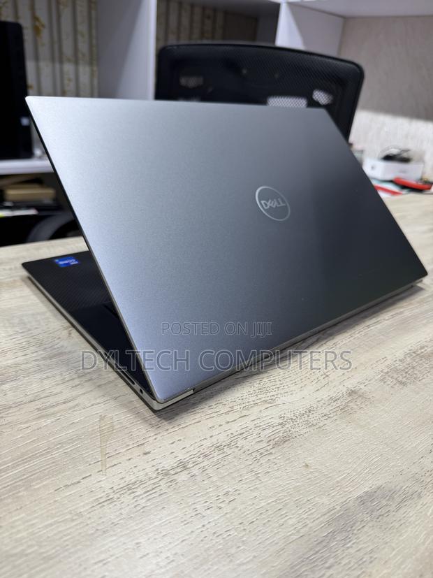 Laptop Dell Precision 5560 16GB Intel Core i7 SSD 512GB - thumbnail 2