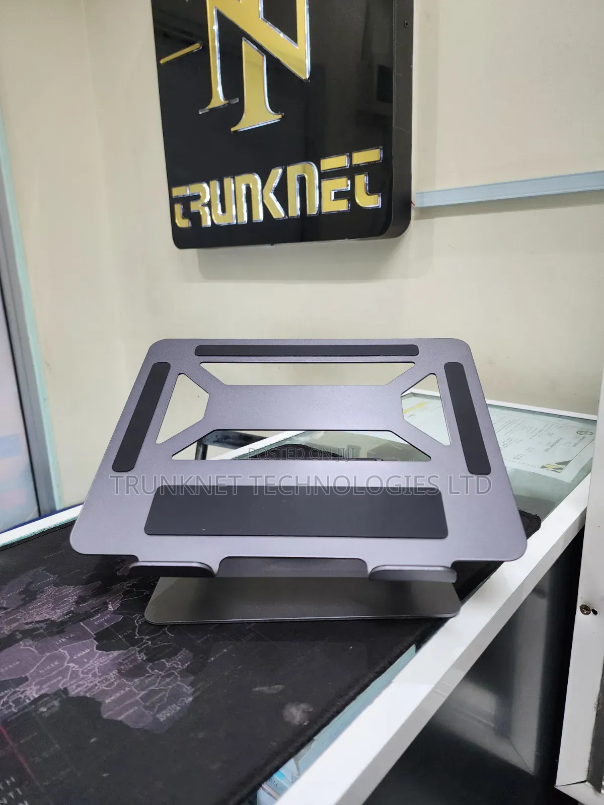 Rotating Notebook Bracket Docking Station
