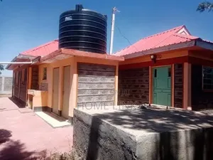 3bdrm Bungalow in Ruai, Kamakis for rent