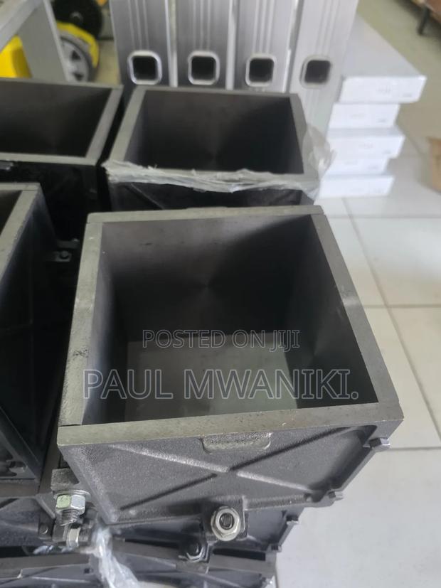 Heavy Duty Cube Moulds Available - thumbnail 2