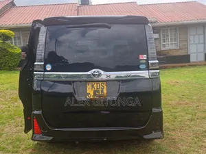 Toyota Voxy 2018 Black