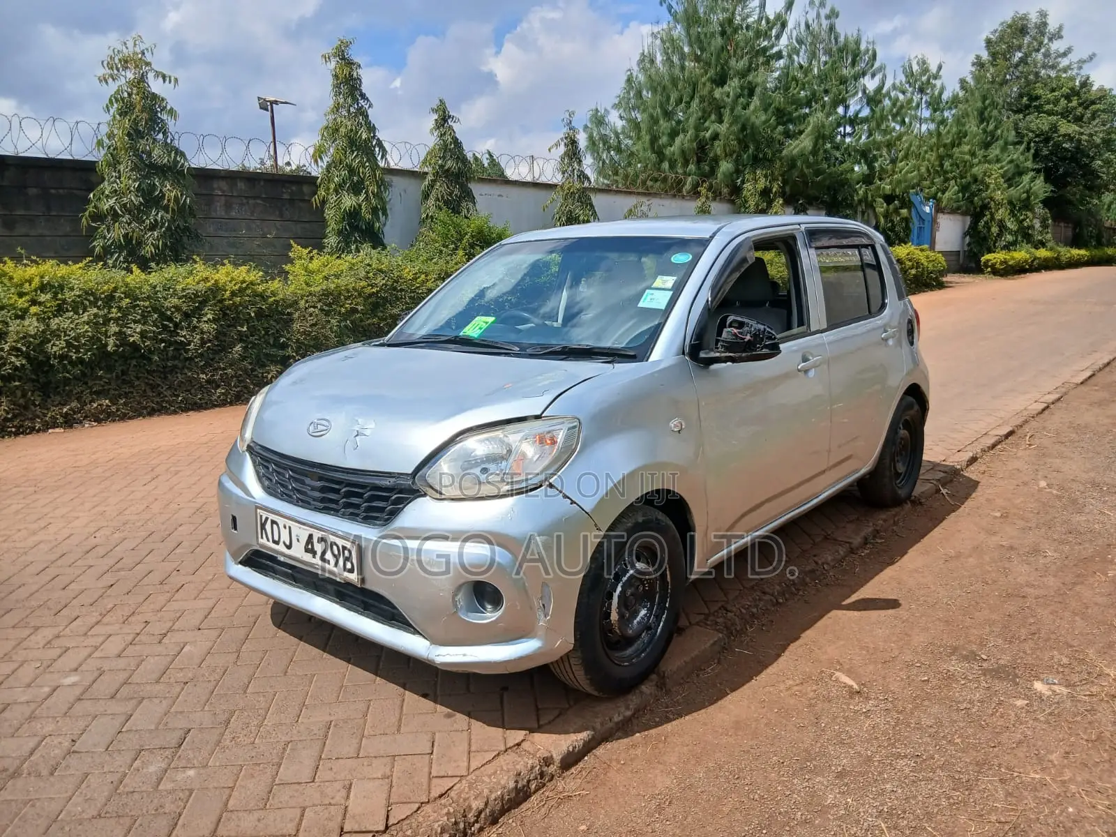 Daihatsu Boon 2017 Silver