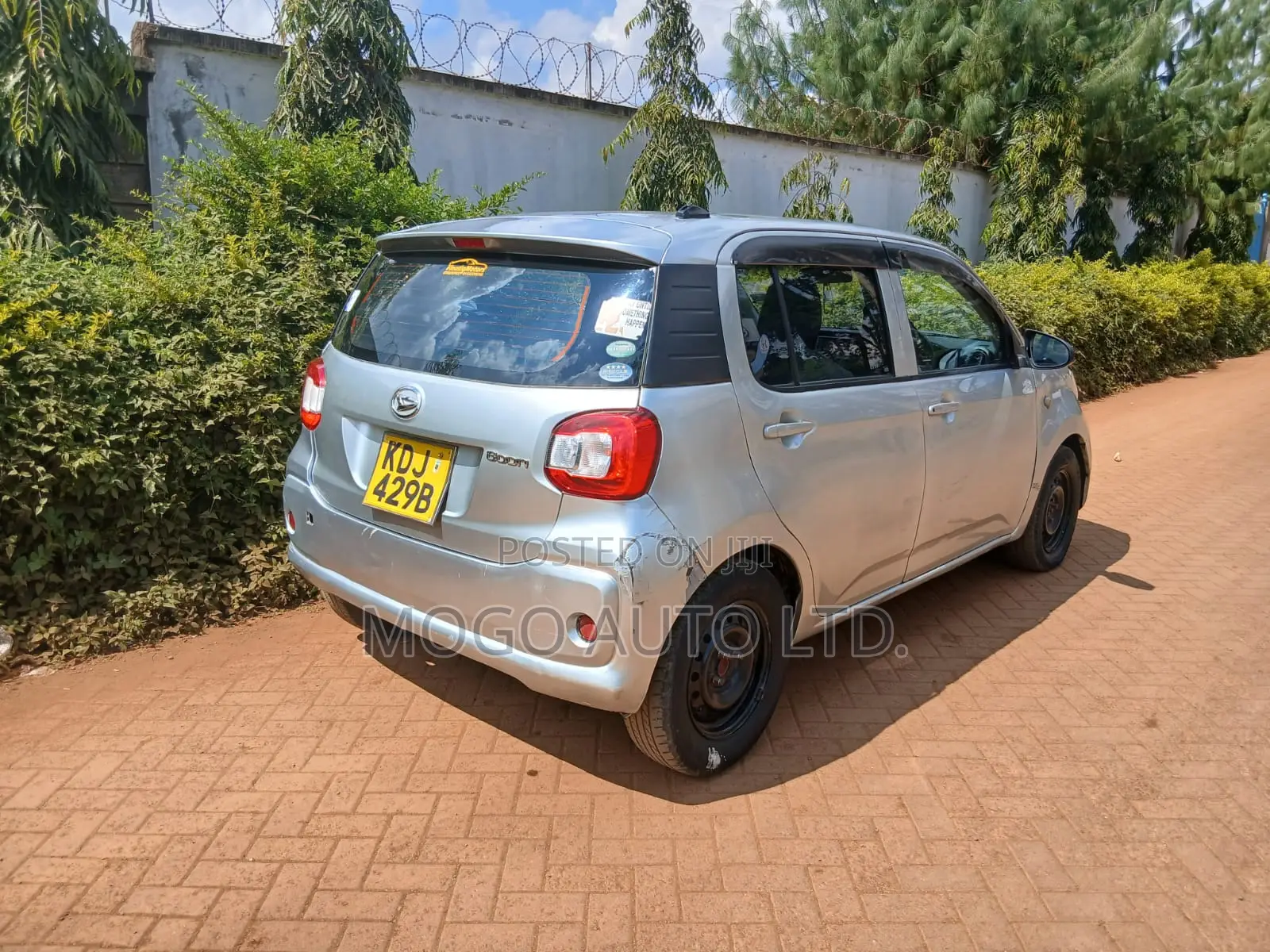 Daihatsu Boon 2017 Silver