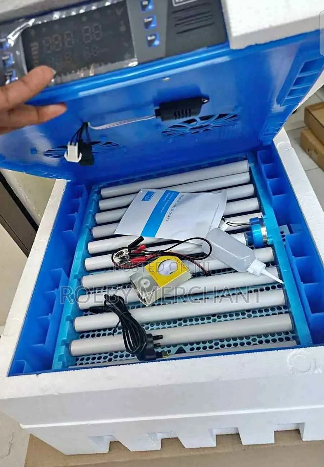 Egg Incubator 64 /Eggs, Ac/Dc Egg Incubator