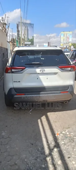 Toyota RAV4 2020 Beige