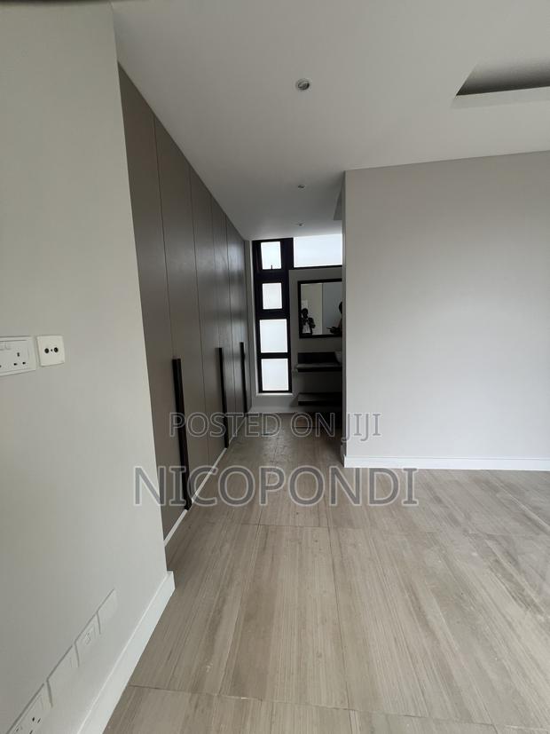 4bdrm Apartment in Lavington for sale - thumbnail 5